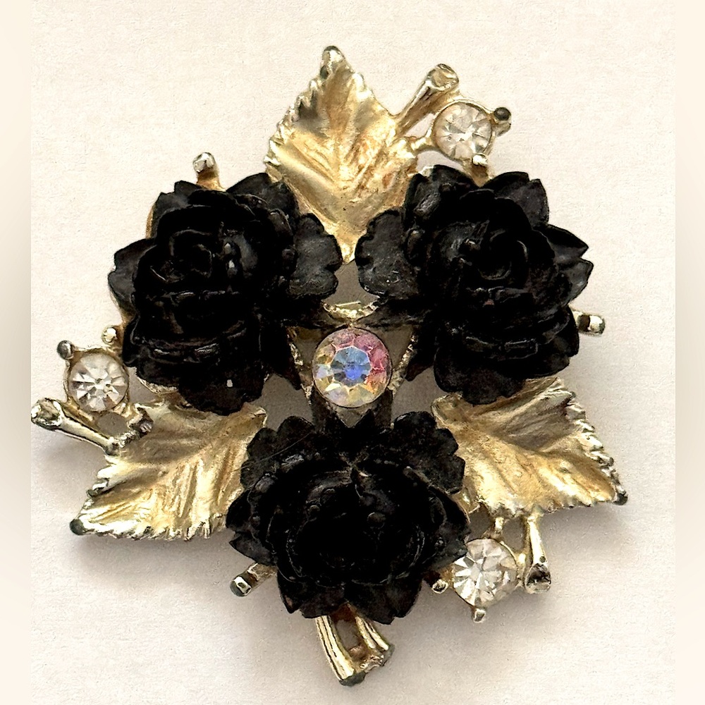 🖤 Vintage Black Rose Aurora Borealis AB Gold Tone Mourning Brooch
